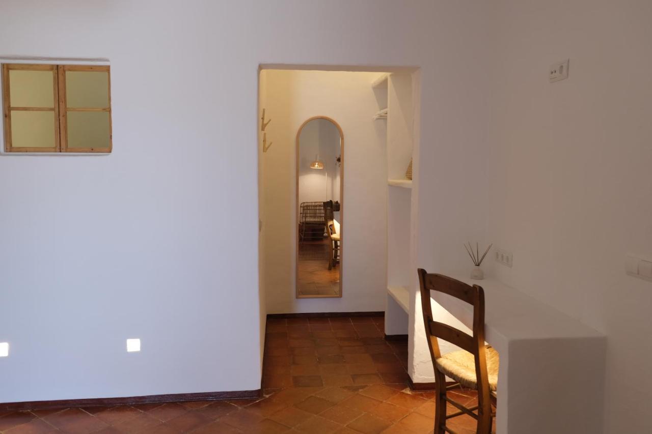 Casa Rural Reformada Bini Aumaia Hostal Es Mercadal Exterior foto
